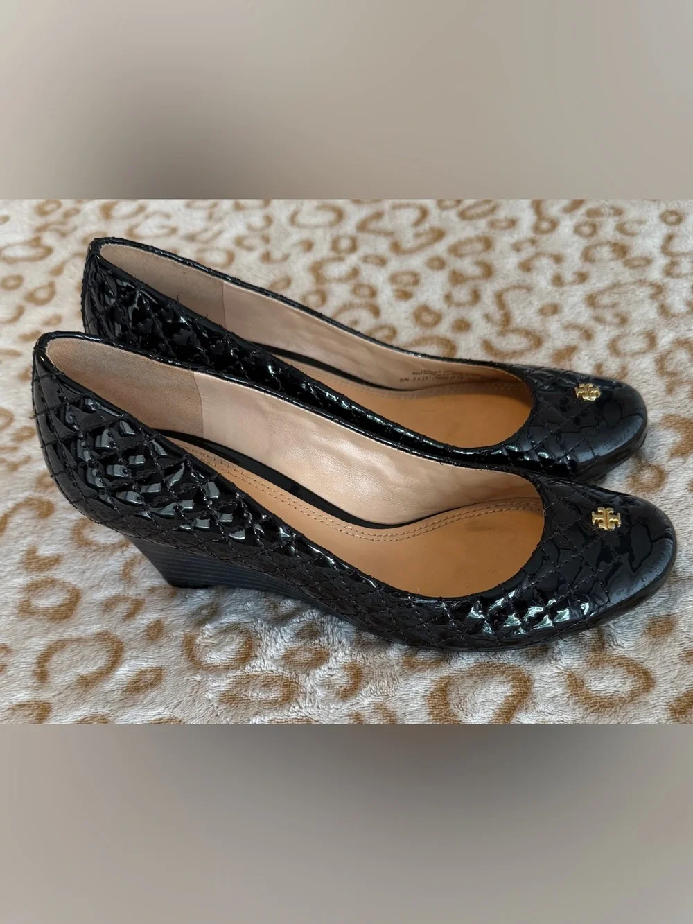 Tory Burch Quilted Pattern Patent Leather Pumps Heels Shoes Women’s Size: 7.5M